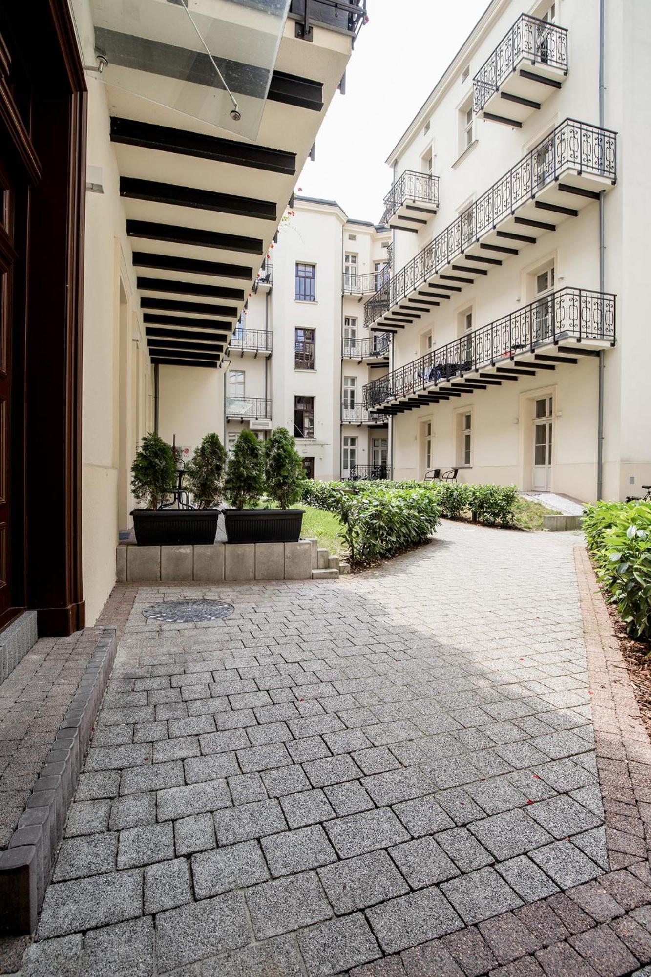 Cozy Apartment In Old Town Krasków Εξωτερικό φωτογραφία