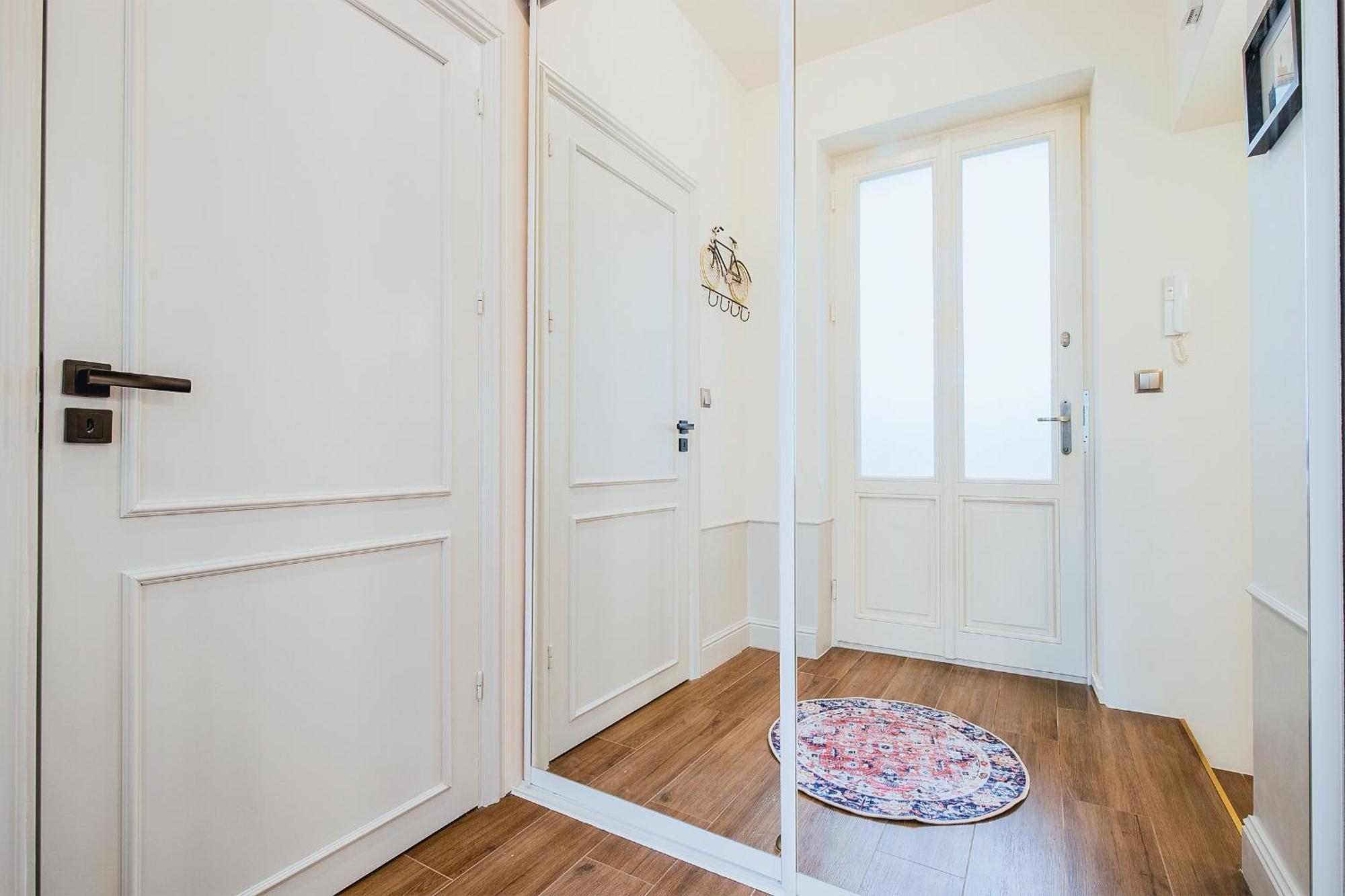 Cozy Apartment In Old Town Krasków Εξωτερικό φωτογραφία