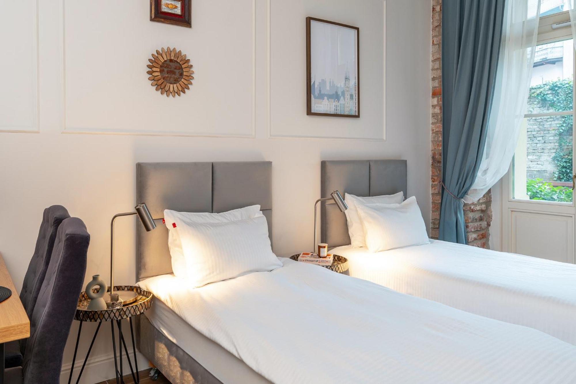 Cozy Apartment In Old Town Krasków Εξωτερικό φωτογραφία